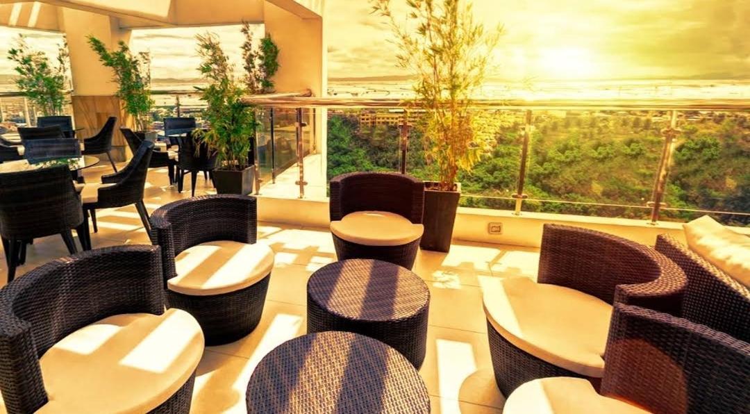 Alabang Affordable Condominium Manila Exteriör bild